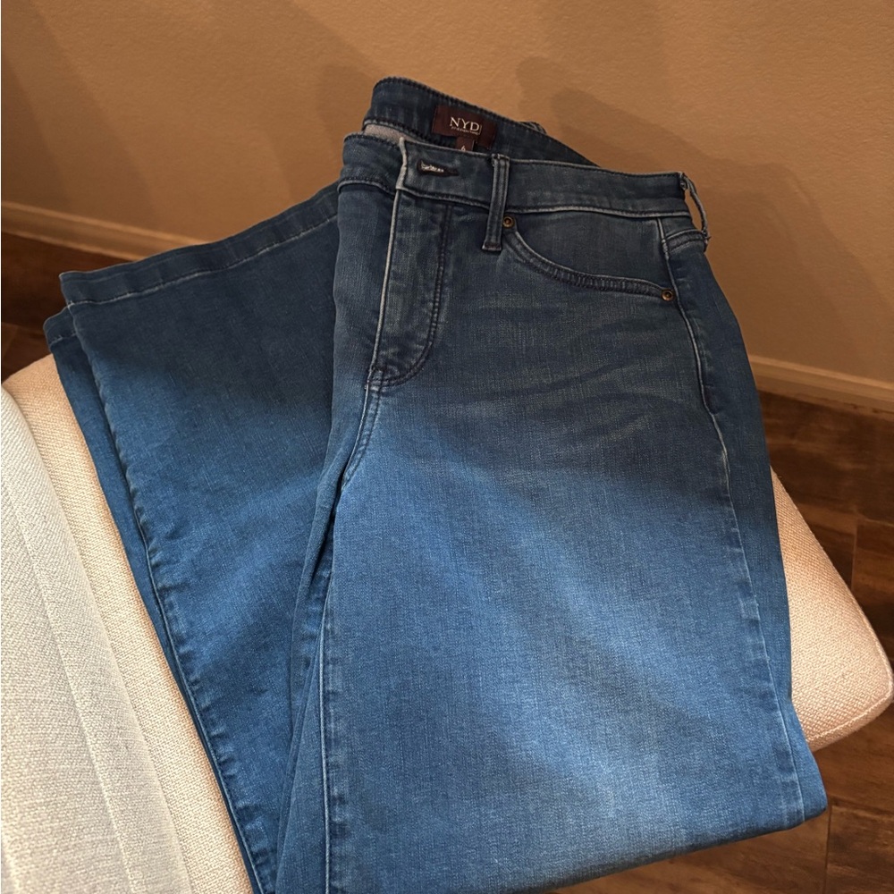 NYDJ Teresa Wide Leg Ankle Jeans in excellent condition